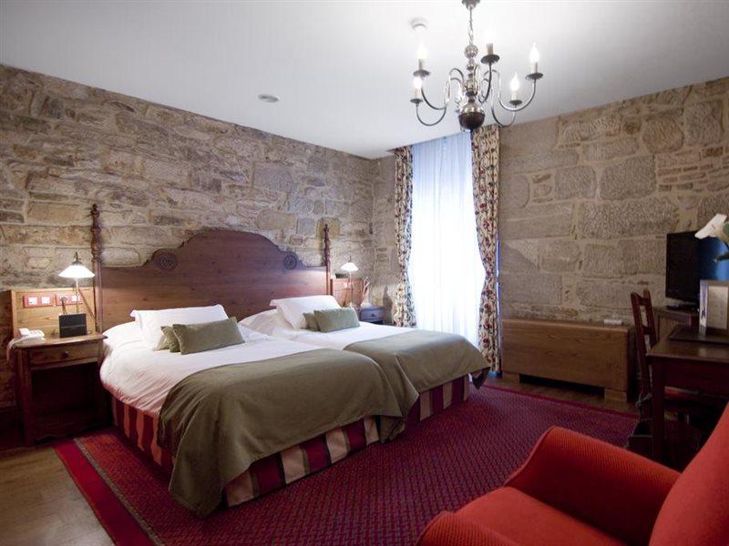 Hotel Virxe Da Cerca By Pousadas De Compostela Сантьяго-де-Компостела Экстерьер фото