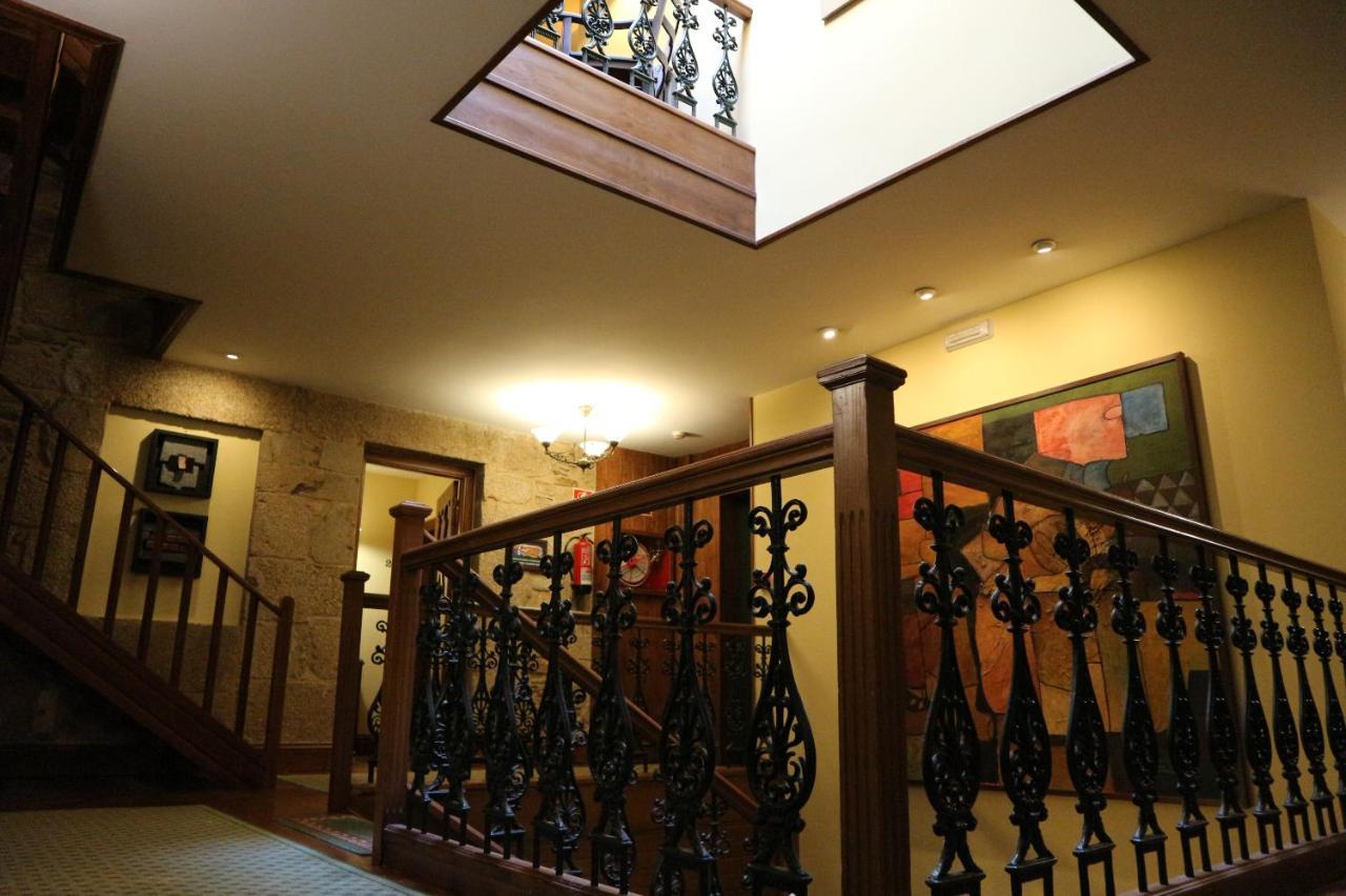 Hotel Virxe Da Cerca By Pousadas De Compostela Сантьяго-де-Компостела Экстерьер фото