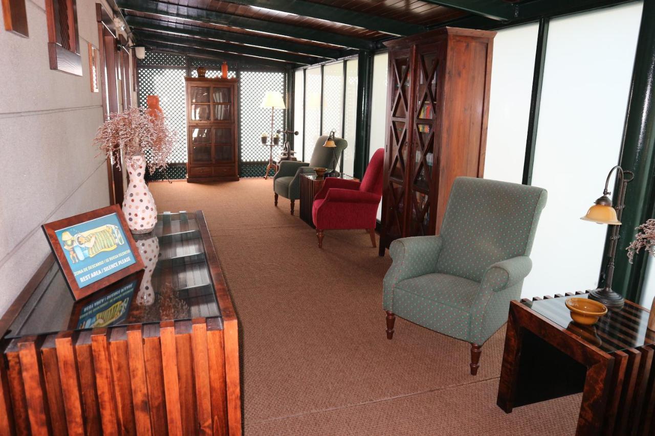 Hotel Virxe Da Cerca By Pousadas De Compostela Сантьяго-де-Компостела Экстерьер фото